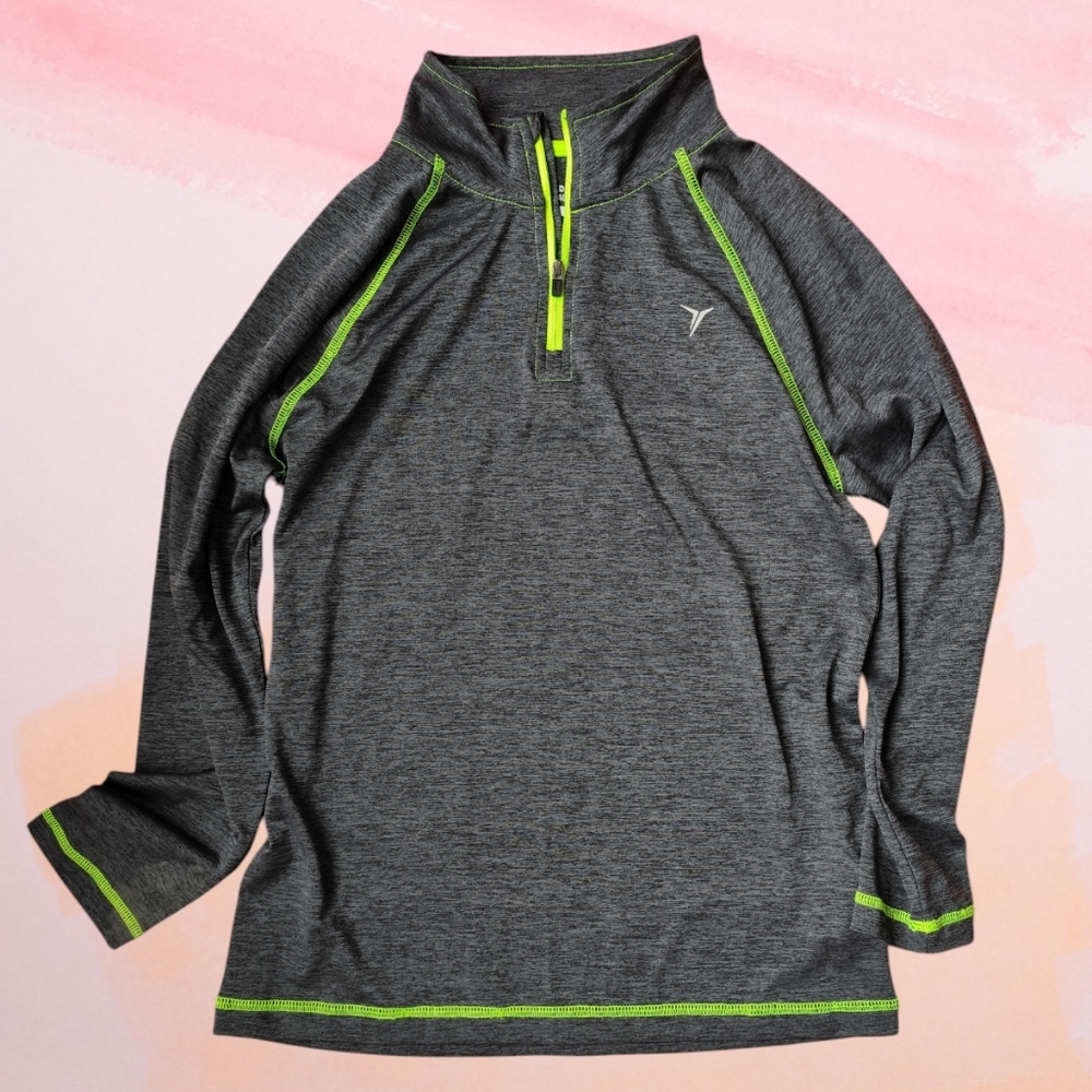 3/$25💙Old Navy Gray and Green Quarter-Zip Pullover Size: L (Youth)